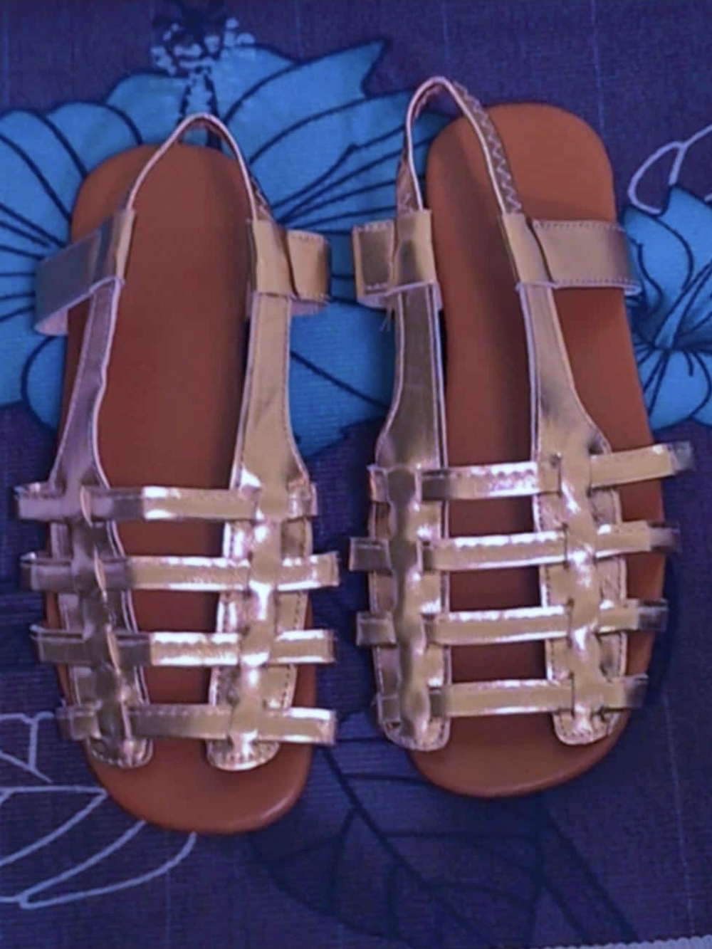 Women's Metallic Rose Gold Strappy Flat Sandals - Slip-On Comfort